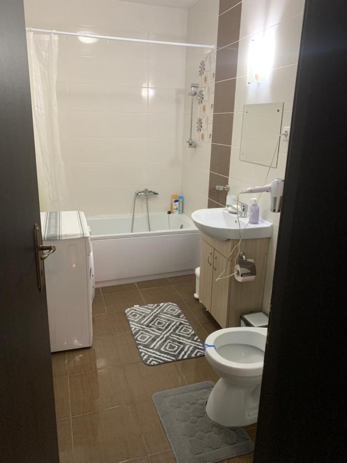 Confort Apartment Mediaş Eksteriør billede